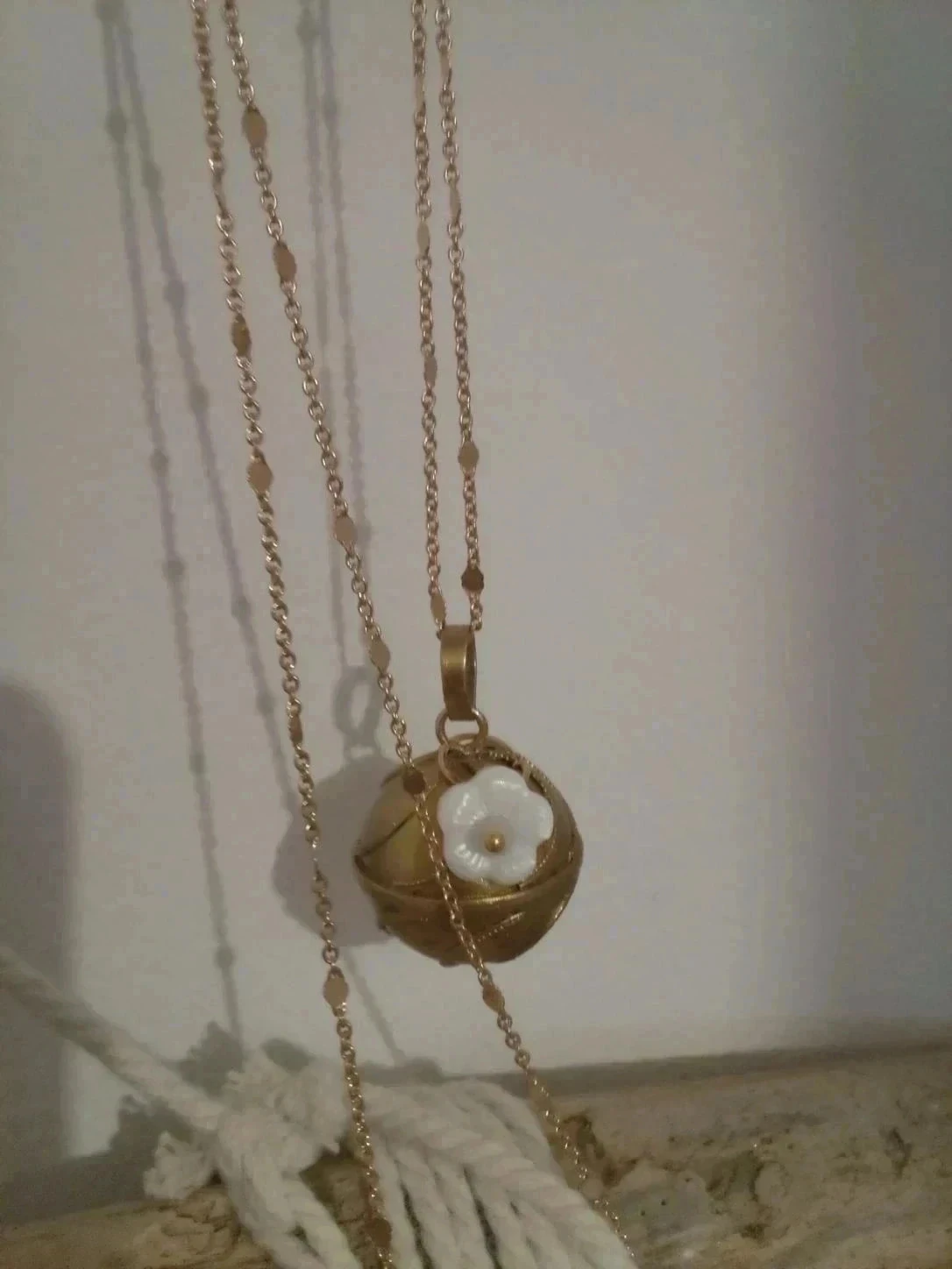 Joli collier sautoir bola sonore future maman grossesse maternité